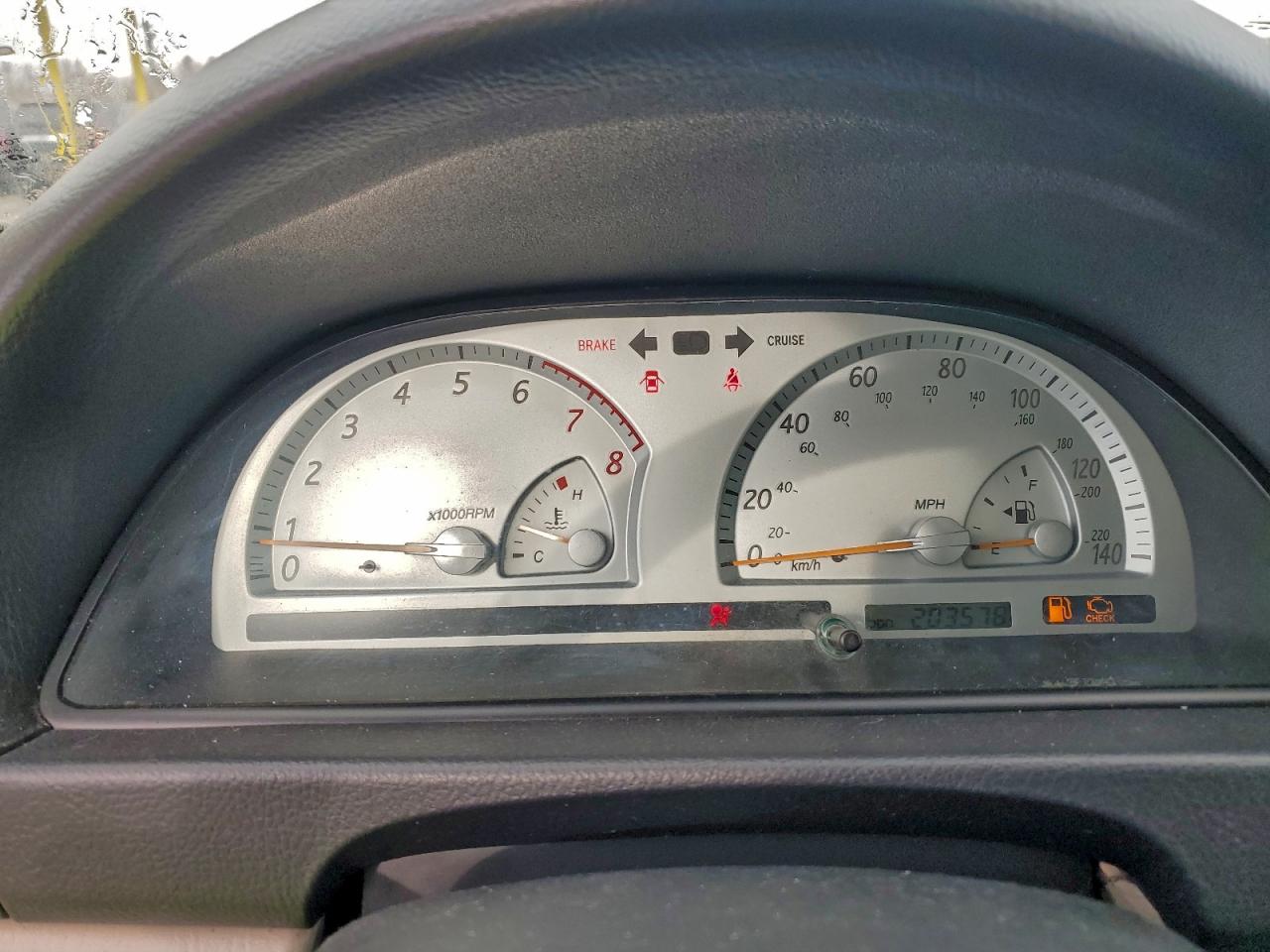 2002 Toyota Camry Le VIN: JTDBE32K820075090 Lot: 94753735