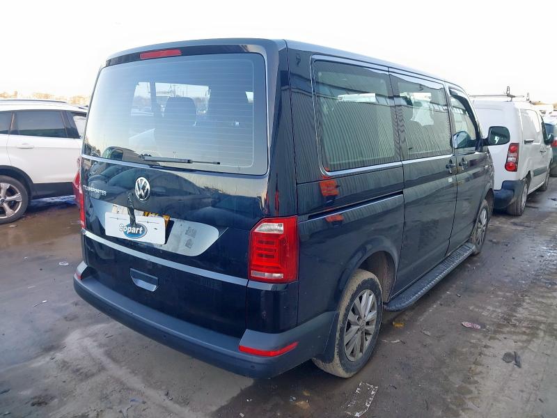 2018 VOLKSWAGEN TRANSPORTER SHUTTLE 2.0 TDI BMT 102PS S MINIBUS