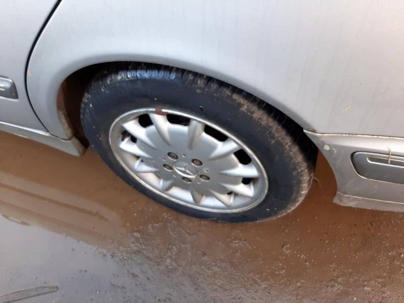 2000 MERCEDES-BENZ E CLASS E240 ELEGANCE 4DR TIP AUTO [2.6]