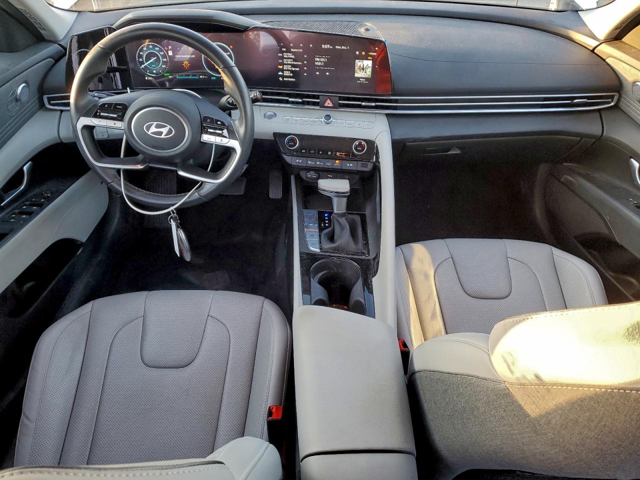 2025 Hyundai Elantra Limited VIN: KMHLN4DJ1SU121166 Lot: 94764995