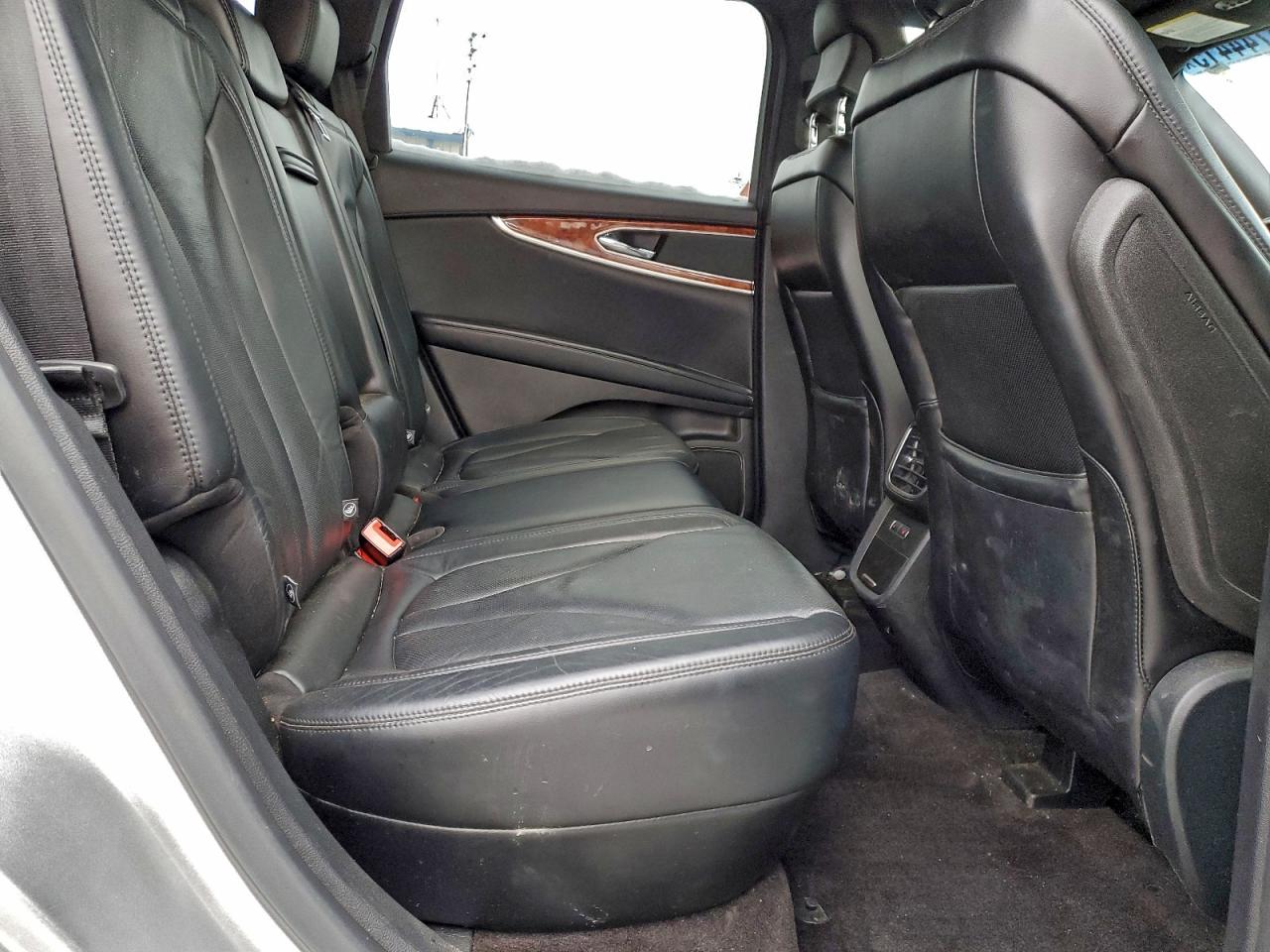 2016 Lincoln Mkx Reserve VIN: 2LMTJ8LP7GBL66807 Lot: 94744415