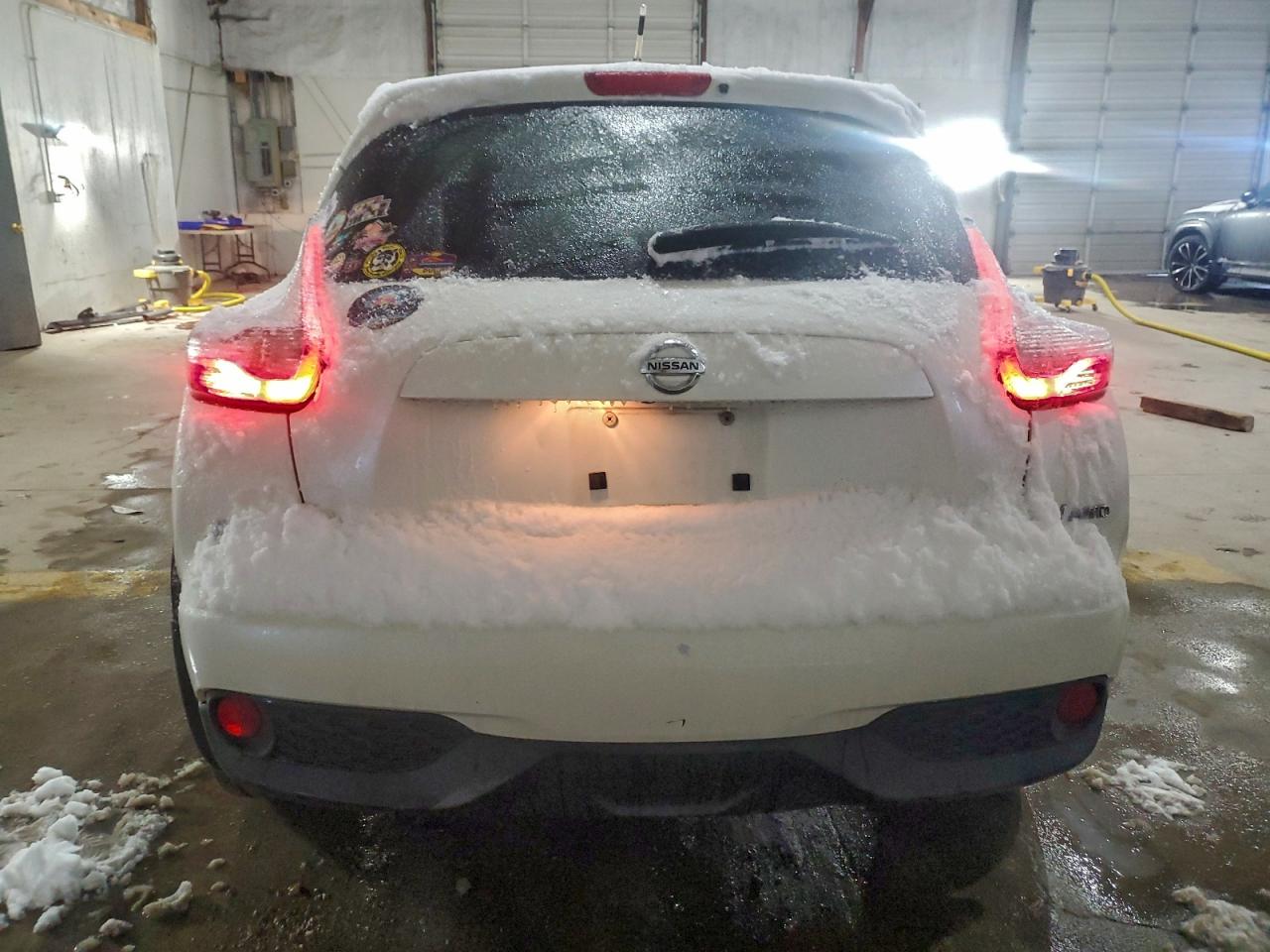 2015 Nissan Juke S VIN: JN8AF5MV2FT550575 Lot: 94471315