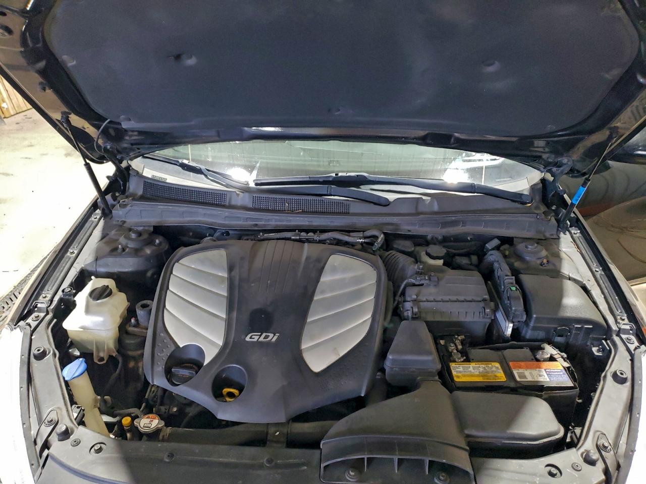 2015 Kia Cadenza Premium VIN: KNALN4D7XF5176849 Lot: 94696535