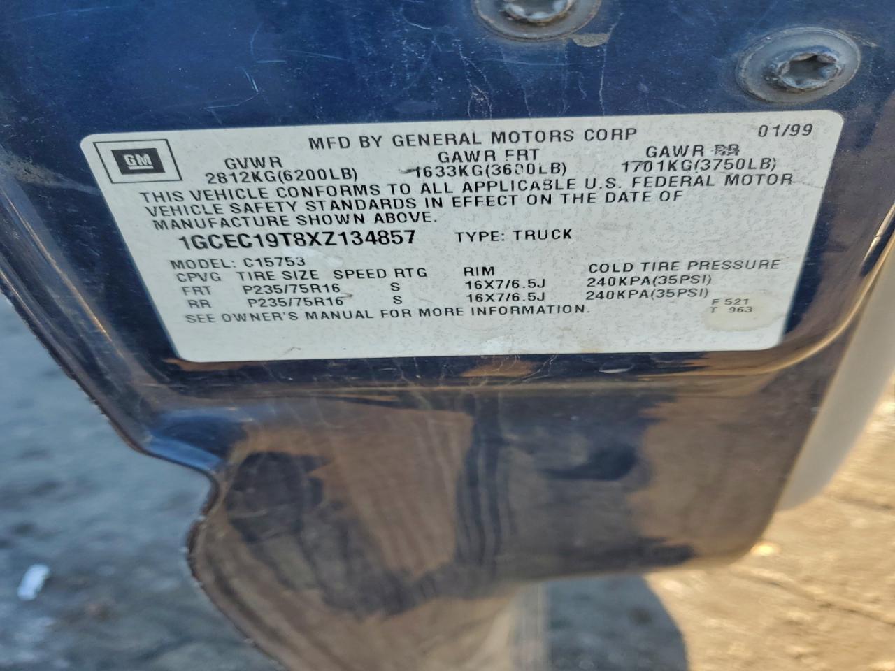 1999 Chevrolet Silverado C1500 VIN: 1GCEC19T8XZ134857 Lot: 95020025