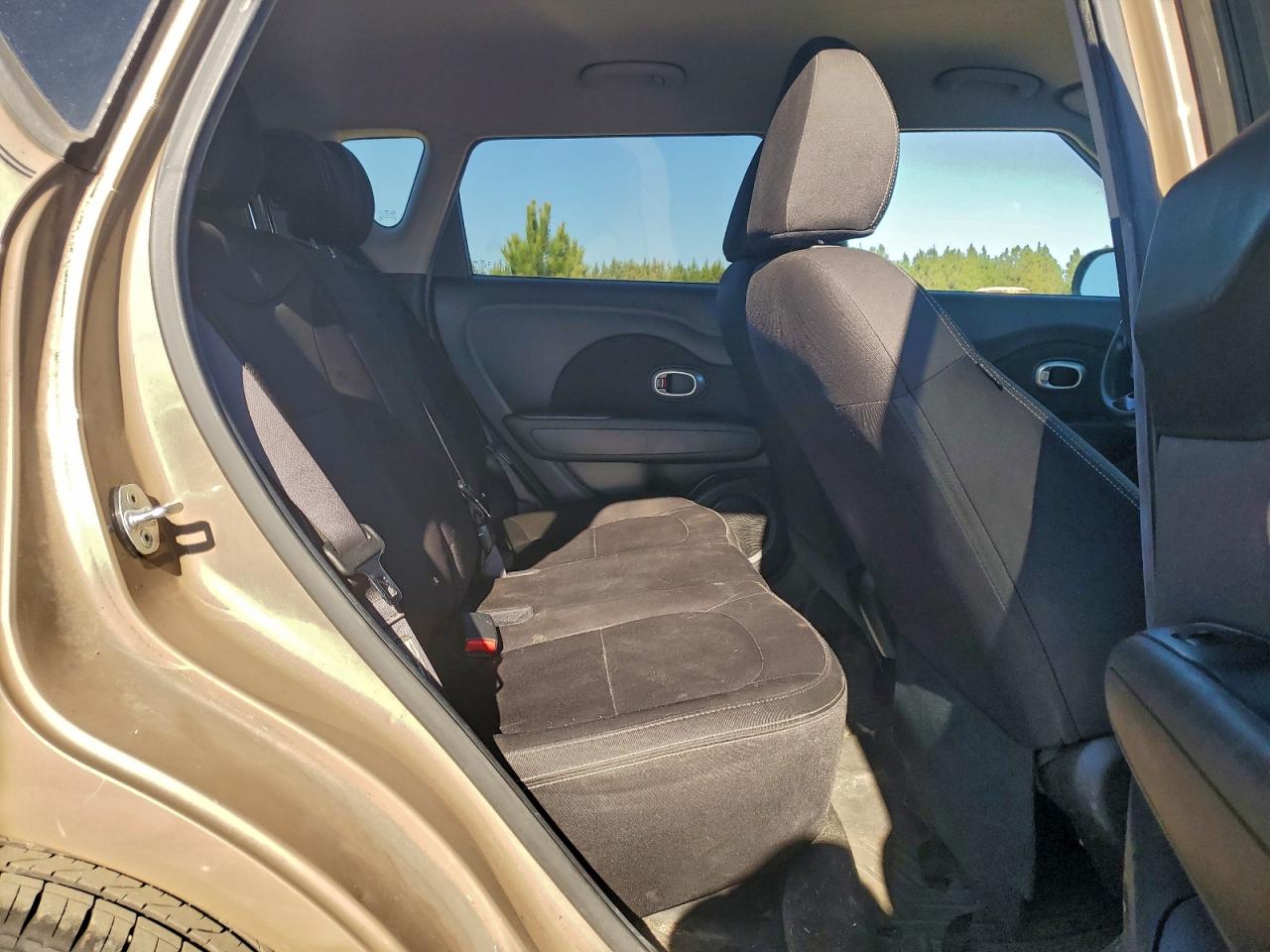 2015 Kia Soul VIN: KNDJN2A2XF7212132 Lot: 96842215