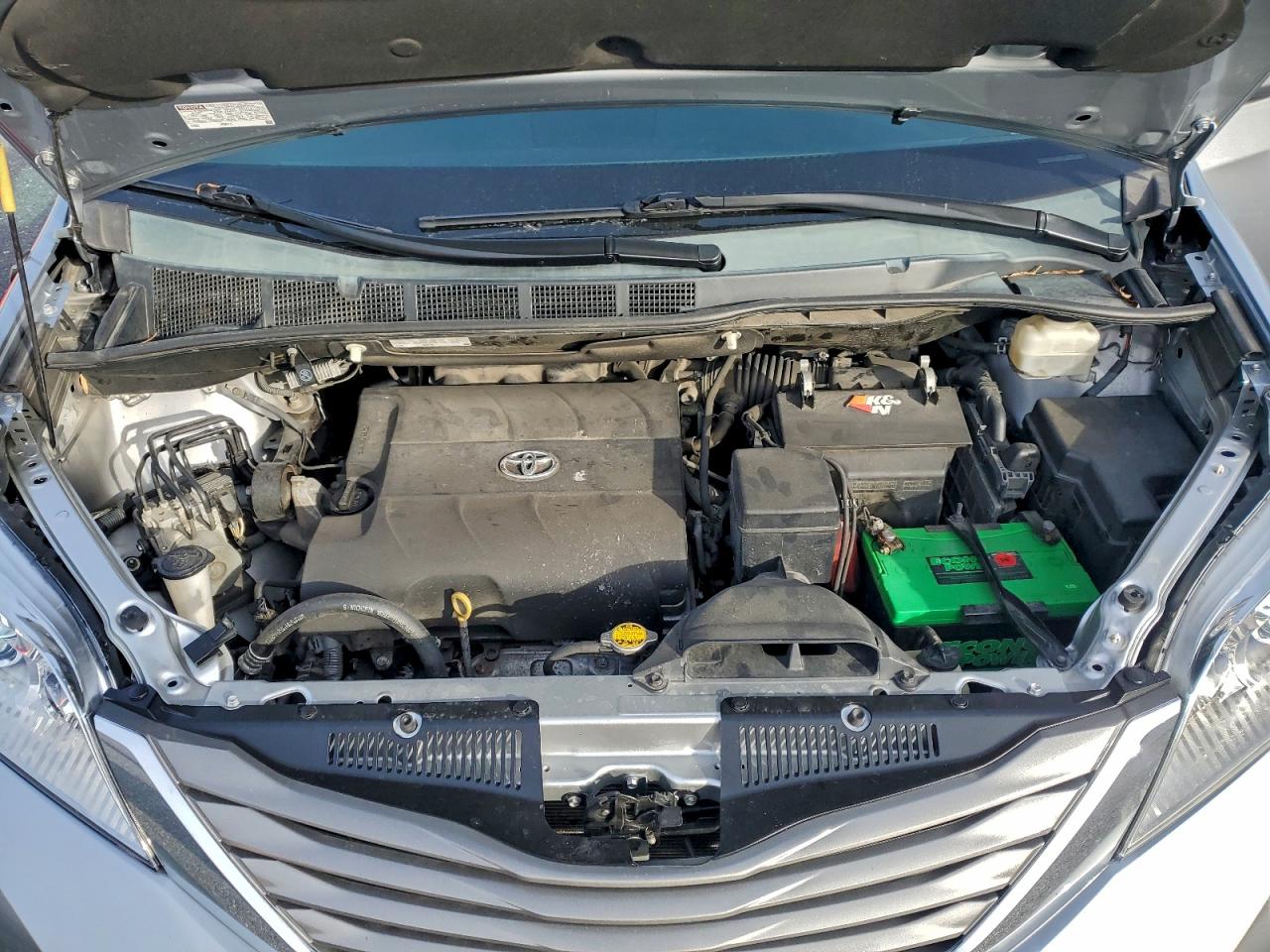 2013 Toyota Sienna Xle VIN: 5TDYK3DC0DS281951 Lot: 94754875