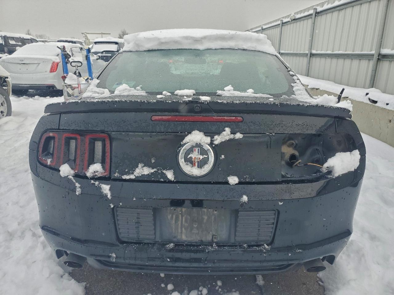 2014 Ford Mustang VIN: 1ZVBP8AM9E5219535 Lot: 94502935