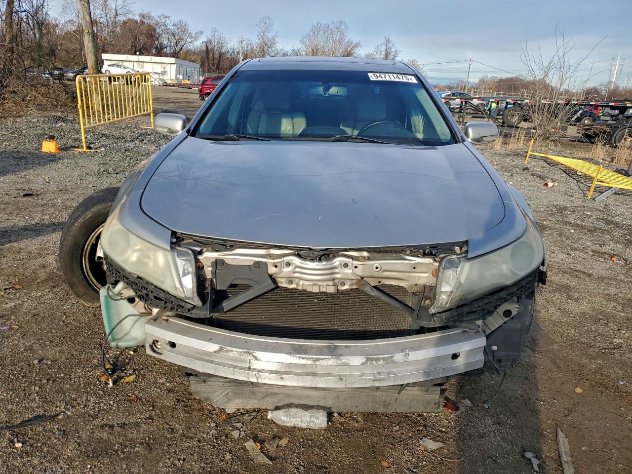 Фото: 19UUA8F53BA004350