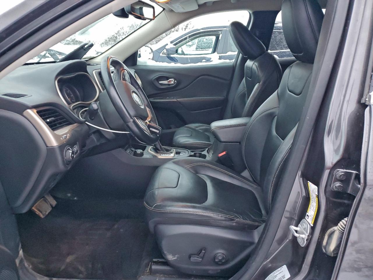 2015 Jeep Cherokee Limited VIN: 1C4PJMDS2FW779132 Lot: 94092005