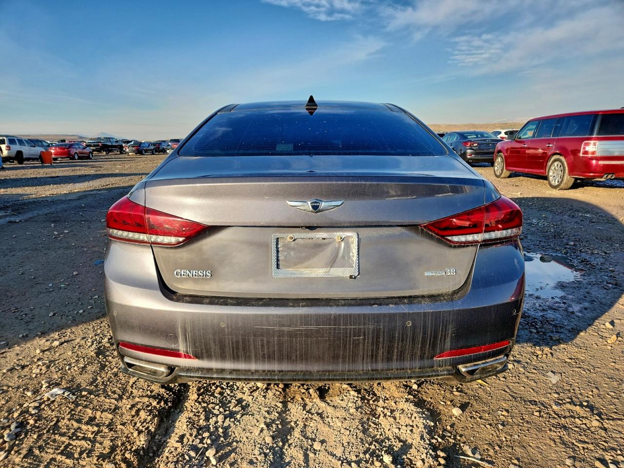 2015 Hyundai Genesis 3.8L VIN: KMHGN4JE5FU033400 Lot: 94270775