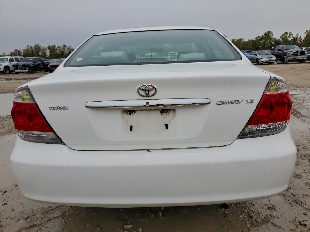 2005 Toyota Camry Le VIN: 4T1BE32KX5U003803 Lot: 95026415