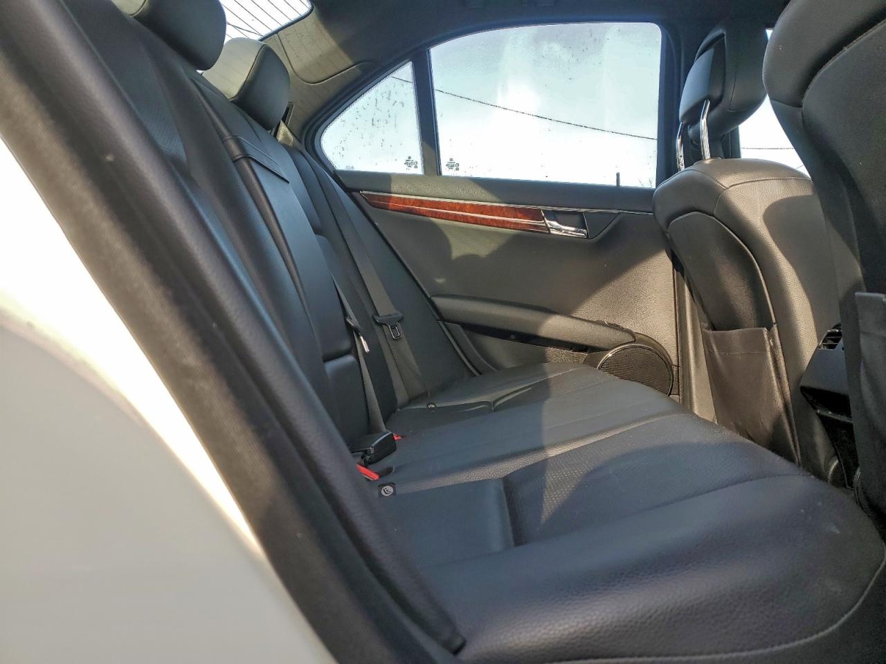 2010 Mercedes-Benz C 300 4Matic VIN: WDDGF8BB6AF440142 Lot: 93991885