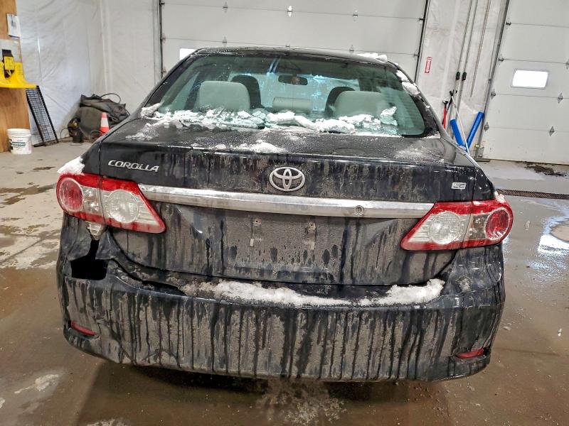  TOYOTA COROLLA 2013 Czarny