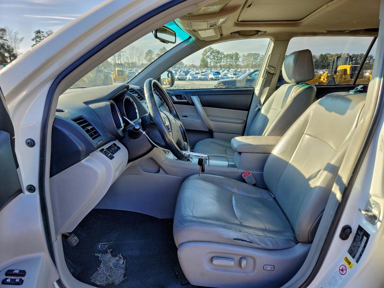 2013 Toyota Highlander Base VIN: 5TDZK3EH2DS124811 Lot: 95863495