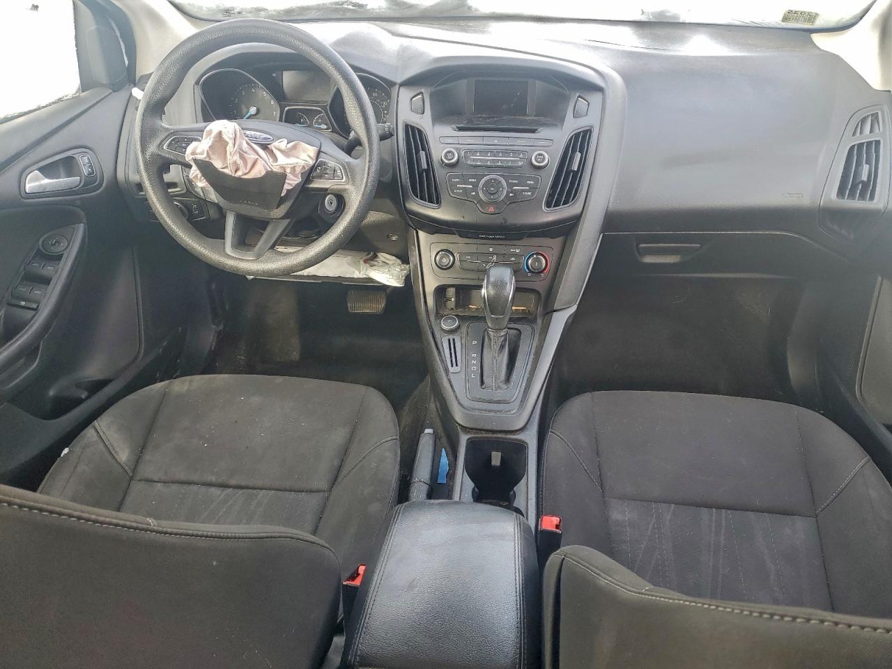 2017 Ford Focus Se VIN: 1FADP3K21HL285739 Lot: 94791705