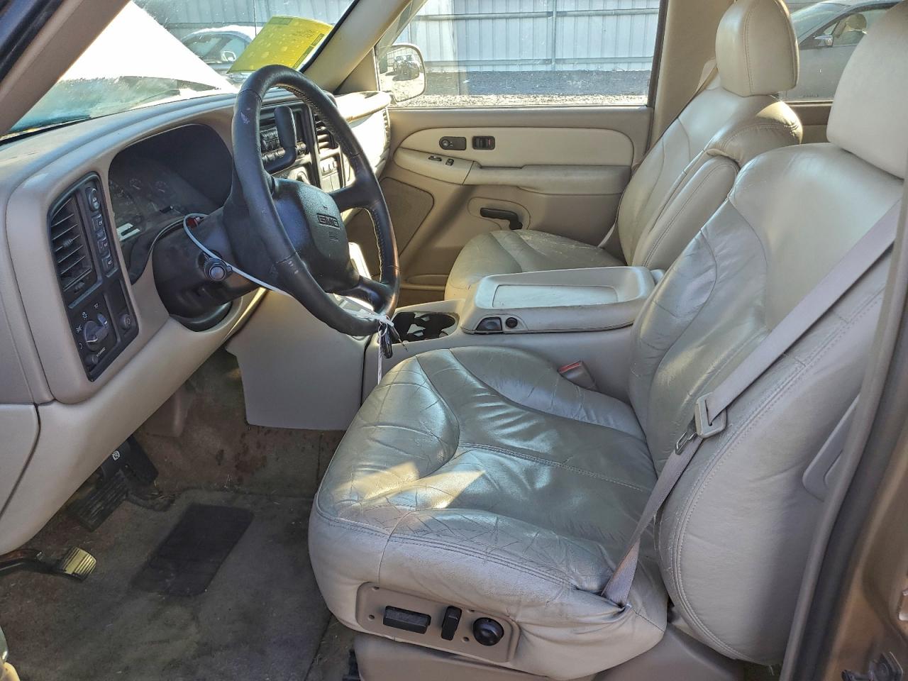 2001 GMC Yukon Xl K1500 VIN: 3GKFK16T71G136865 Lot: 94778265