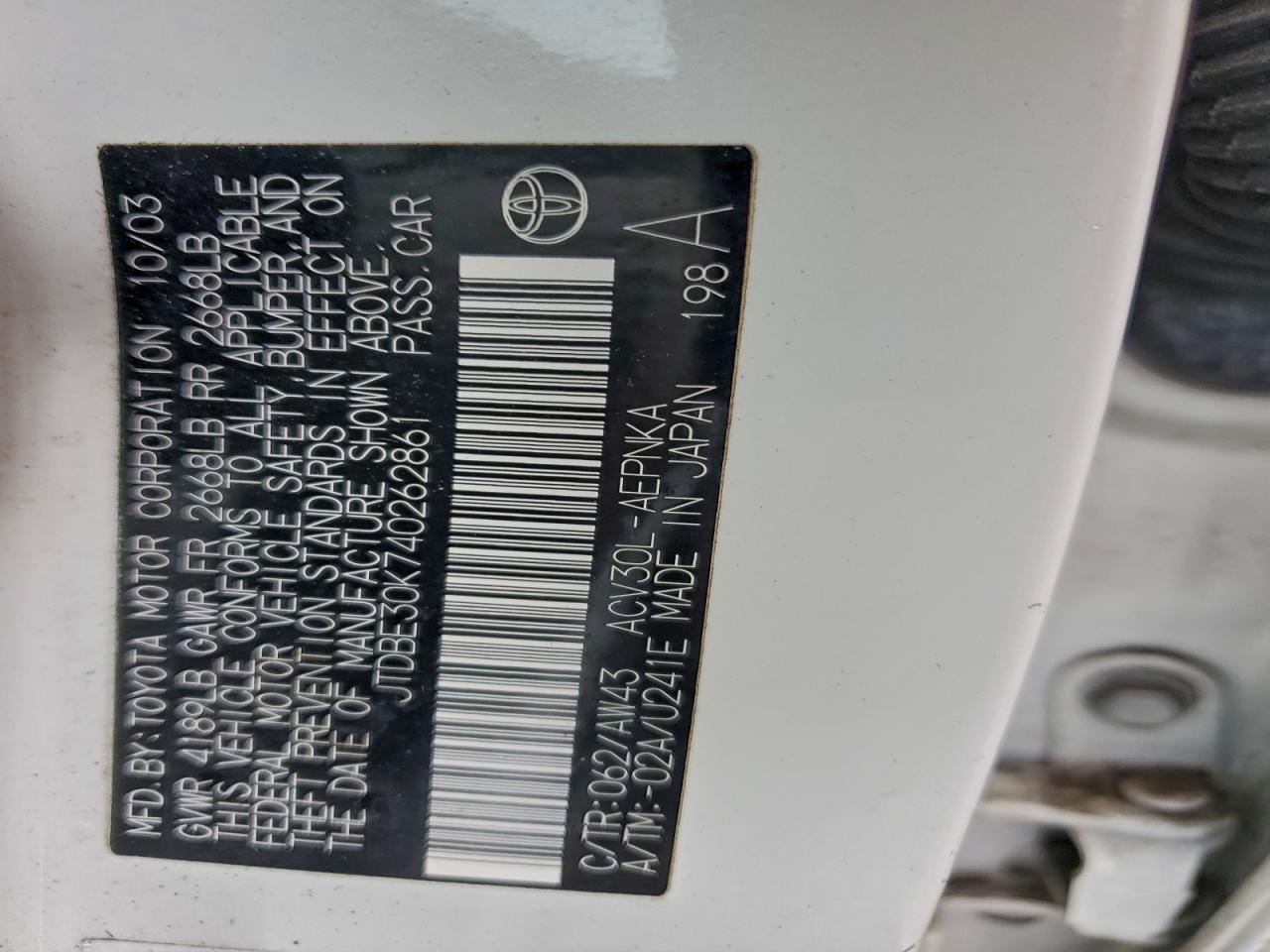 2004 Toyota Camry Le VIN: JTDBE30K740262861 Lot: 94956075