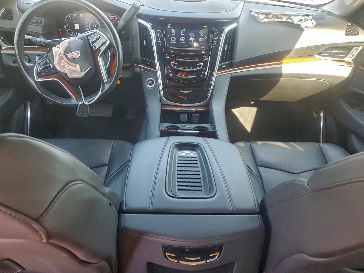 2020 Cadillac Escalade Luxury VIN: 1GYS4BKJ4LR304862 Lot: 95822545