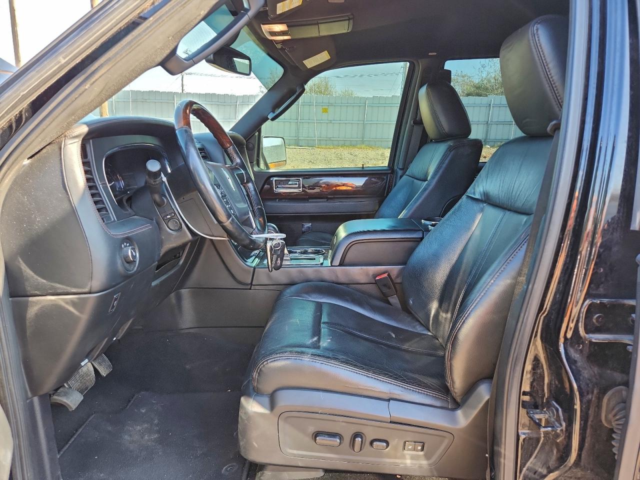 2017 Lincoln Navigator L Reserve VIN: 5LMJJ3KT1HEL00017 Lot: 95019355