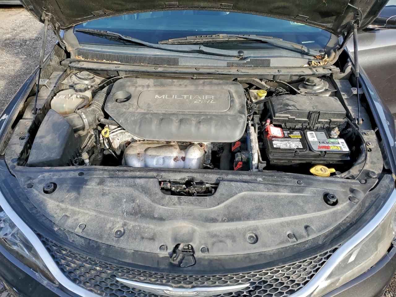 2015 Chrysler 200 C VIN: 1C3CCCCB1FN576635 Lot: 94732905