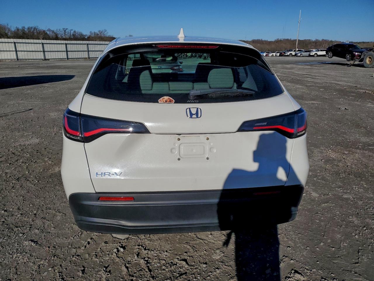 2024 Honda Hr-V Lx VIN: 3CZRZ2H3XRM708025 Lot: 97726185