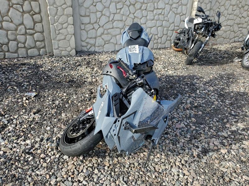 2025 KAWASAKI ZX1002 M  