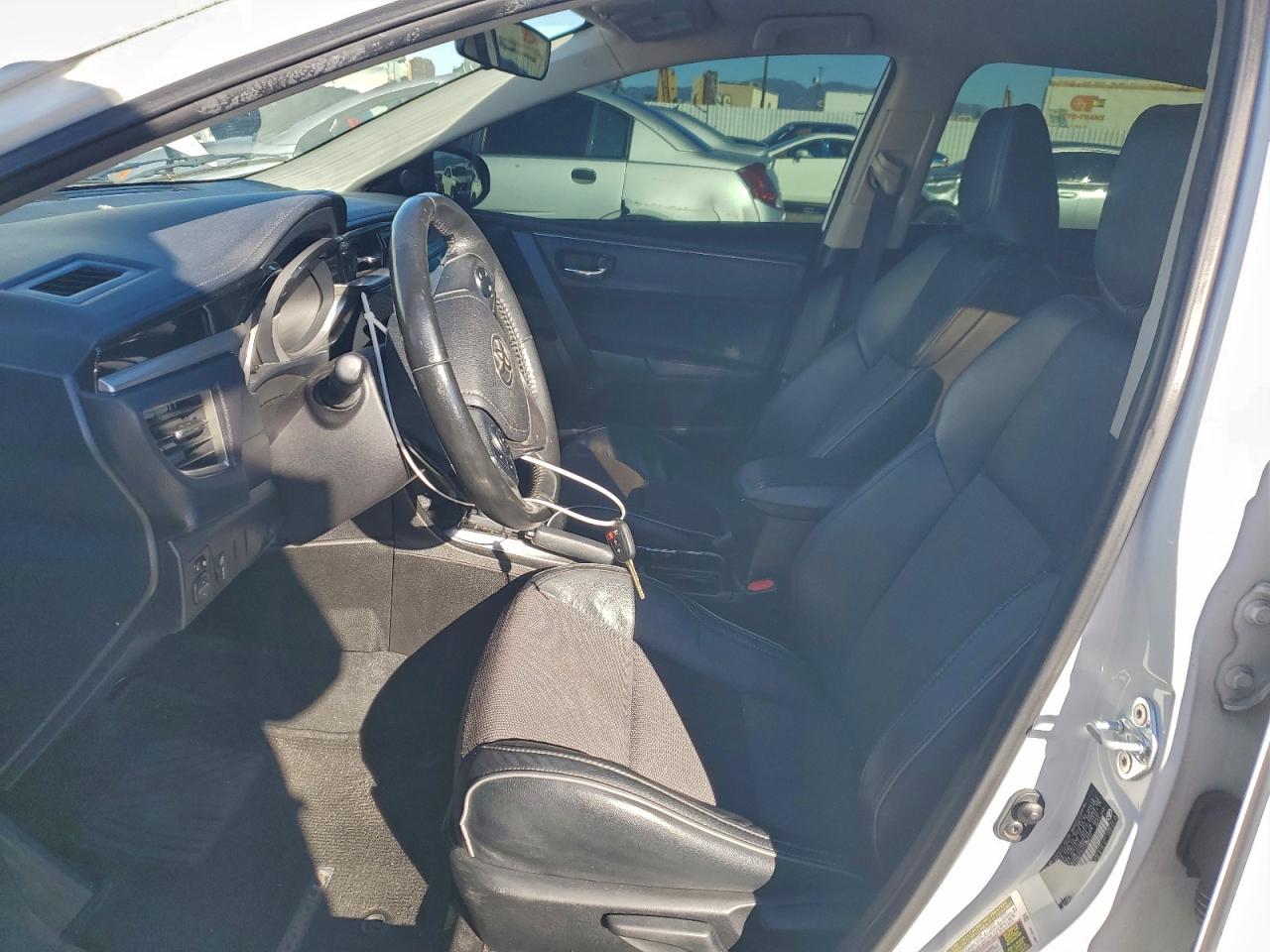 2015 Toyota Corolla L VIN: 5YFBURHE3FP196614 Lot: 96185295