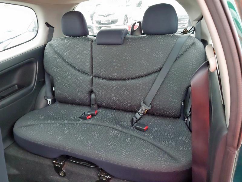 2004 TOYOTA YARIS 1.0 VVT-I T3 3DR