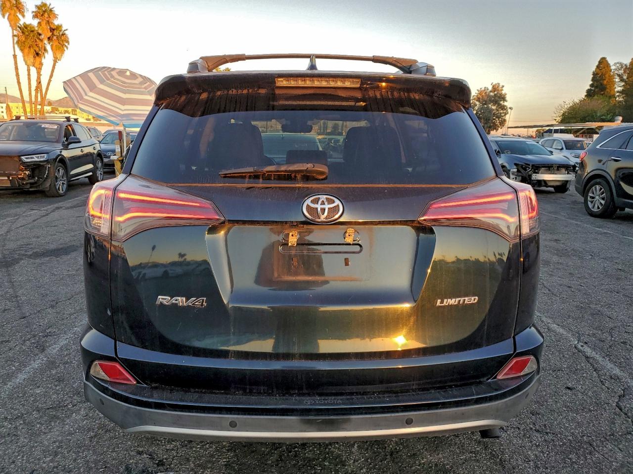 2018 Toyota Rav4 Limited VIN: 2T3YFREVXJW448527 Lot: 96163115