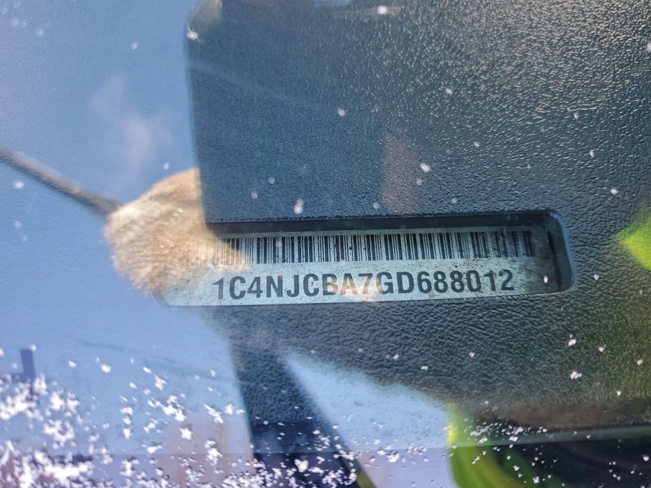 2016 Jeep Compass Sport VIN: 1C4NJCBA7GD688012 Lot: 96235585