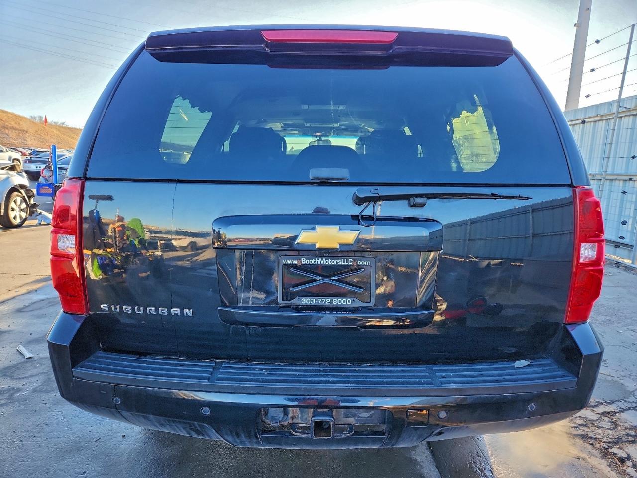 2013 Chevrolet Suburban K1500 Lt VIN: 1GNSKJE74DR119127 Lot: 94099985