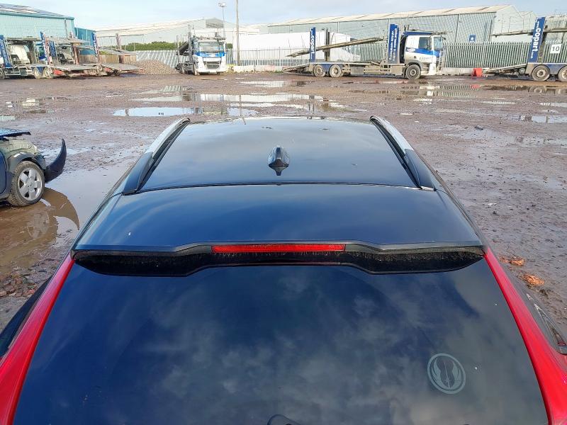 2013 VOLVO V40 D2 CROSS COUNTRY LUX NAV 5DR