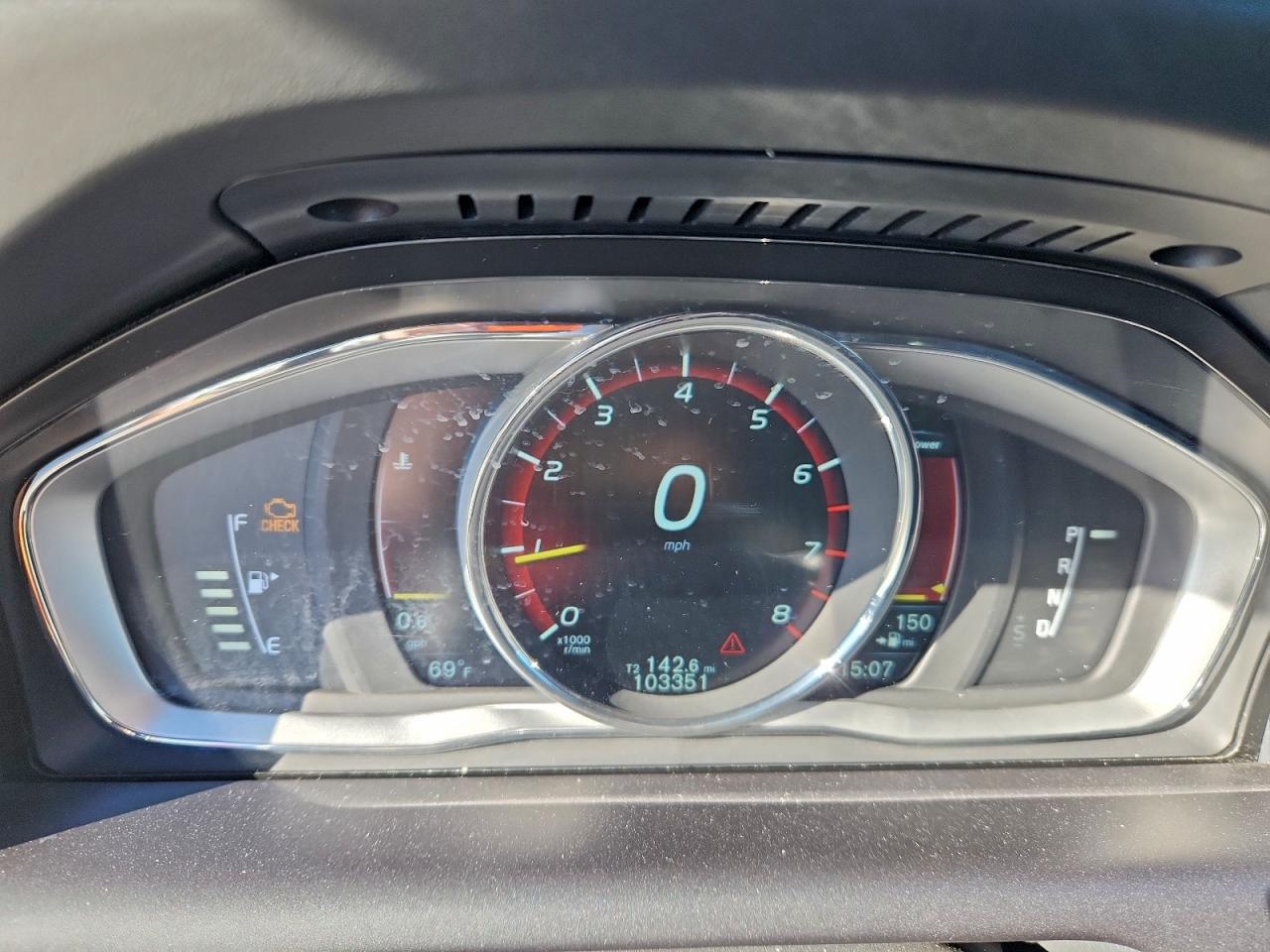 2015 Volvo Xc60 T5 Premier VIN: YV440MDK3F2740026 Lot: 95887595