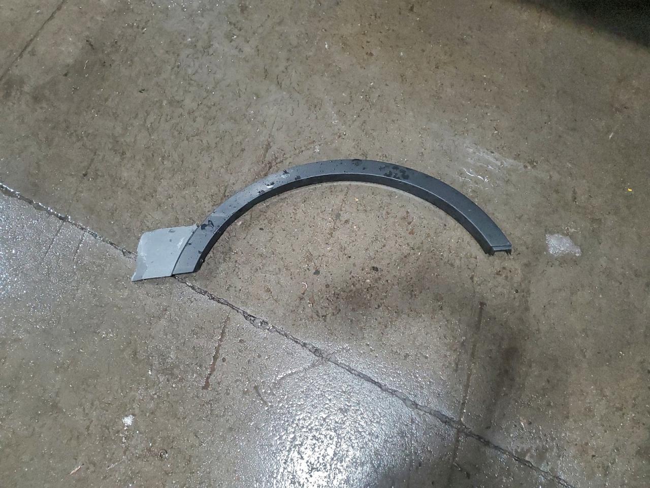 2018 Ford Escape Se VIN: 1FMCU9GD3JUB75458 Lot: 96492925