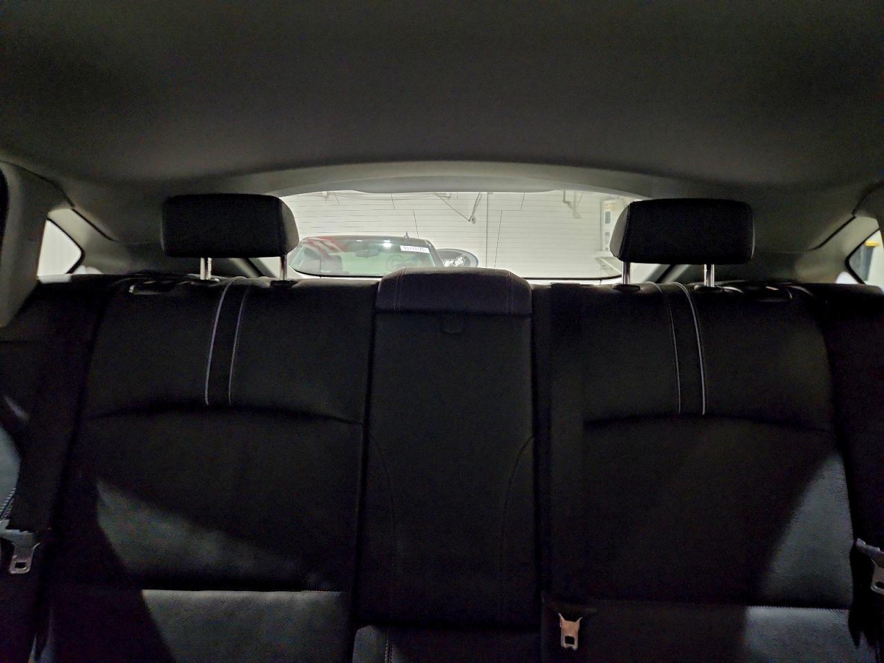 Фото: 5UXXW3C50H0T77797