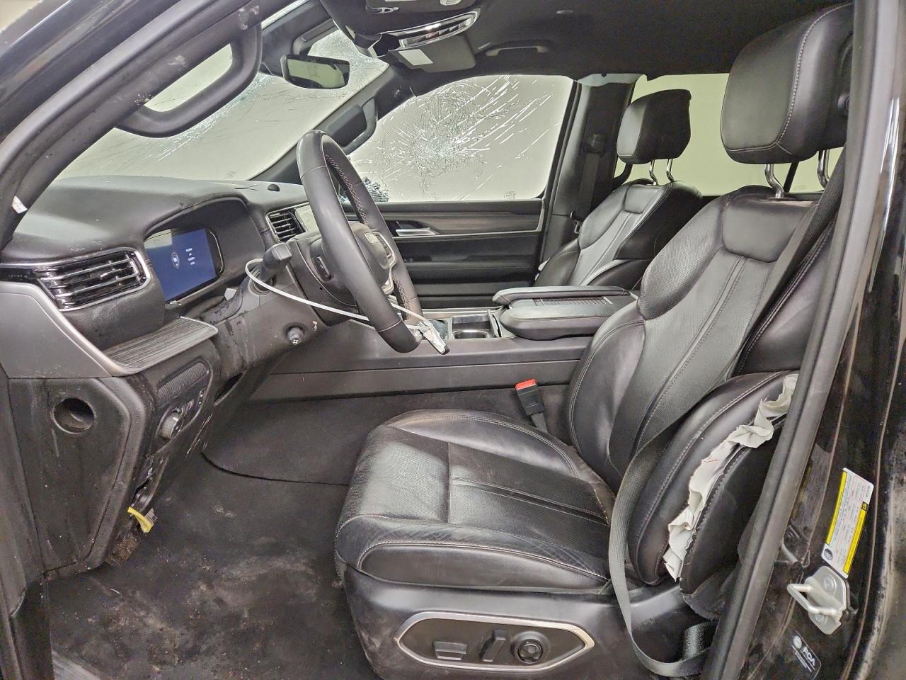 2024 Jeep Wagoneer L Series Ii VIN: 1C4SJSBP4RS175798 Lot: 97309225