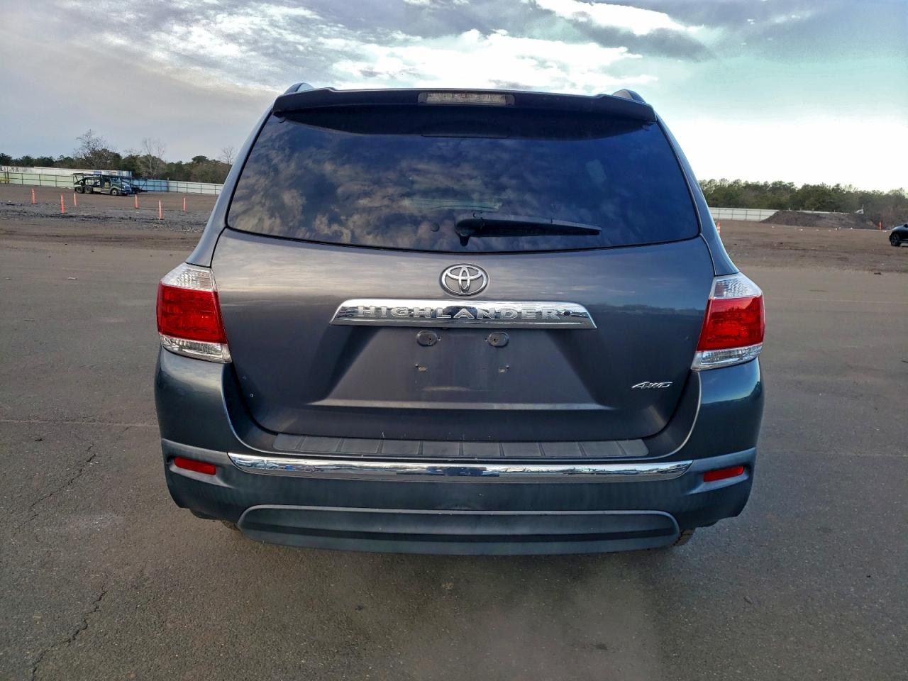 2011 Toyota Highlander Base VIN: 5TDBK3EH8BS066797 Lot: 93655725