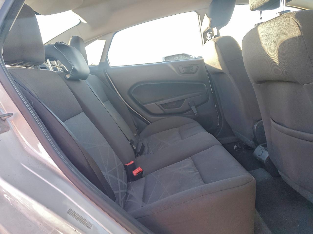 2014 Ford Fiesta S VIN: 3FADP4AJ2EM211805 Lot: 95802685