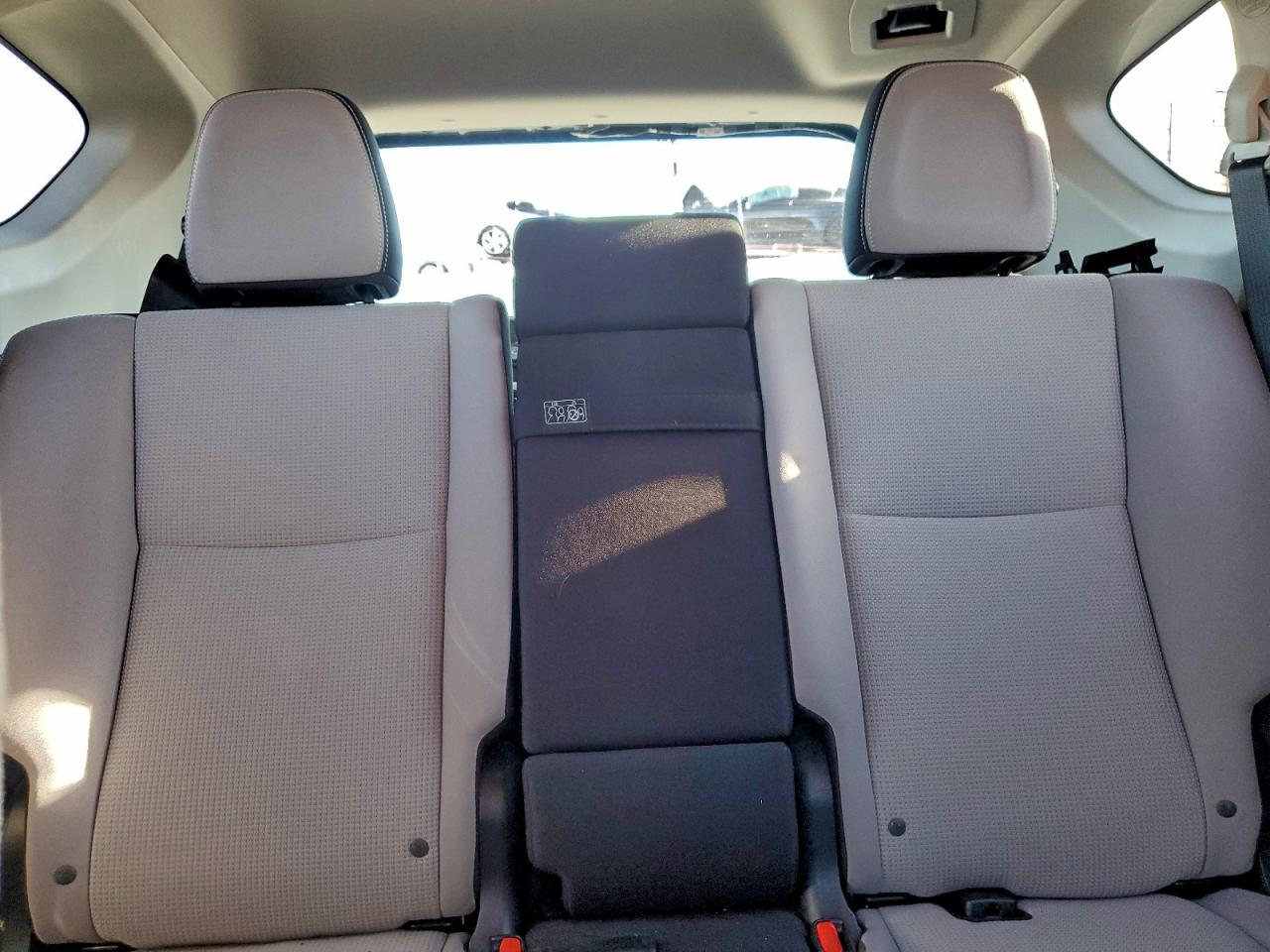 2018 Toyota Rav4 Hv Le VIN: JTMRJREV0JD158667 Lot: 95149085