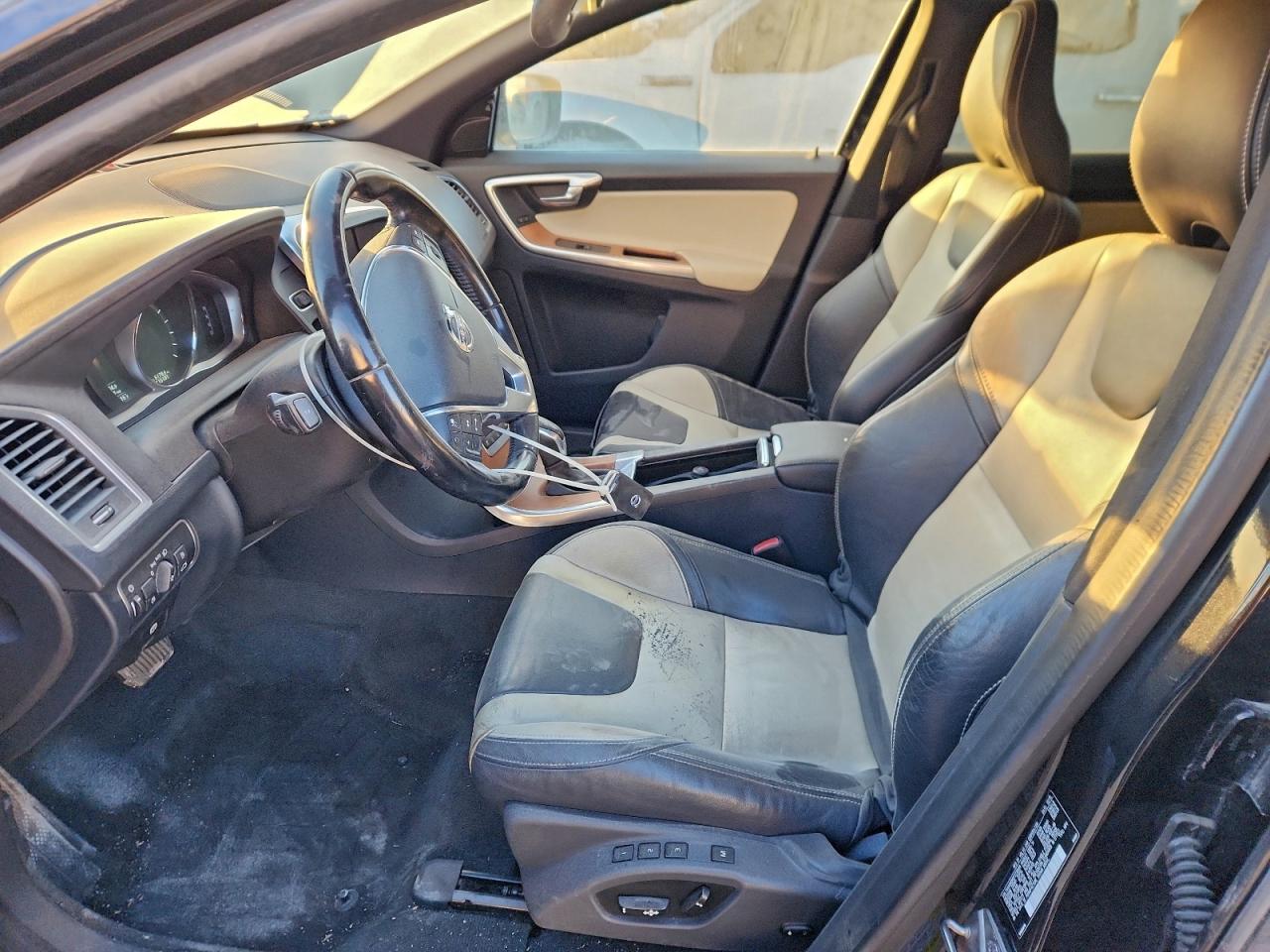 2015 Volvo Xc60 T5 Platinum VIN: YV440MDM2F2738494 Lot: 96371945