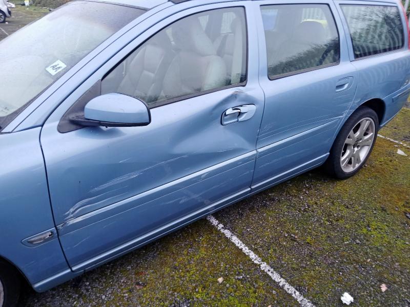 2004 VOLVO V70 2.5 T SE 5DR GEARTRONIC