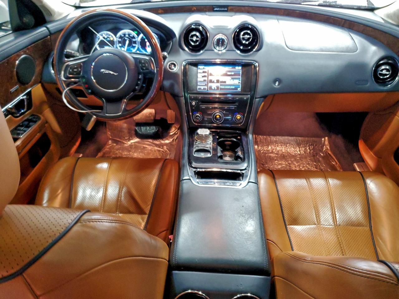 2015 Jaguar Xjl Portfolio VIN: SAJWJ2GD9F8V81148 Lot: 95216265