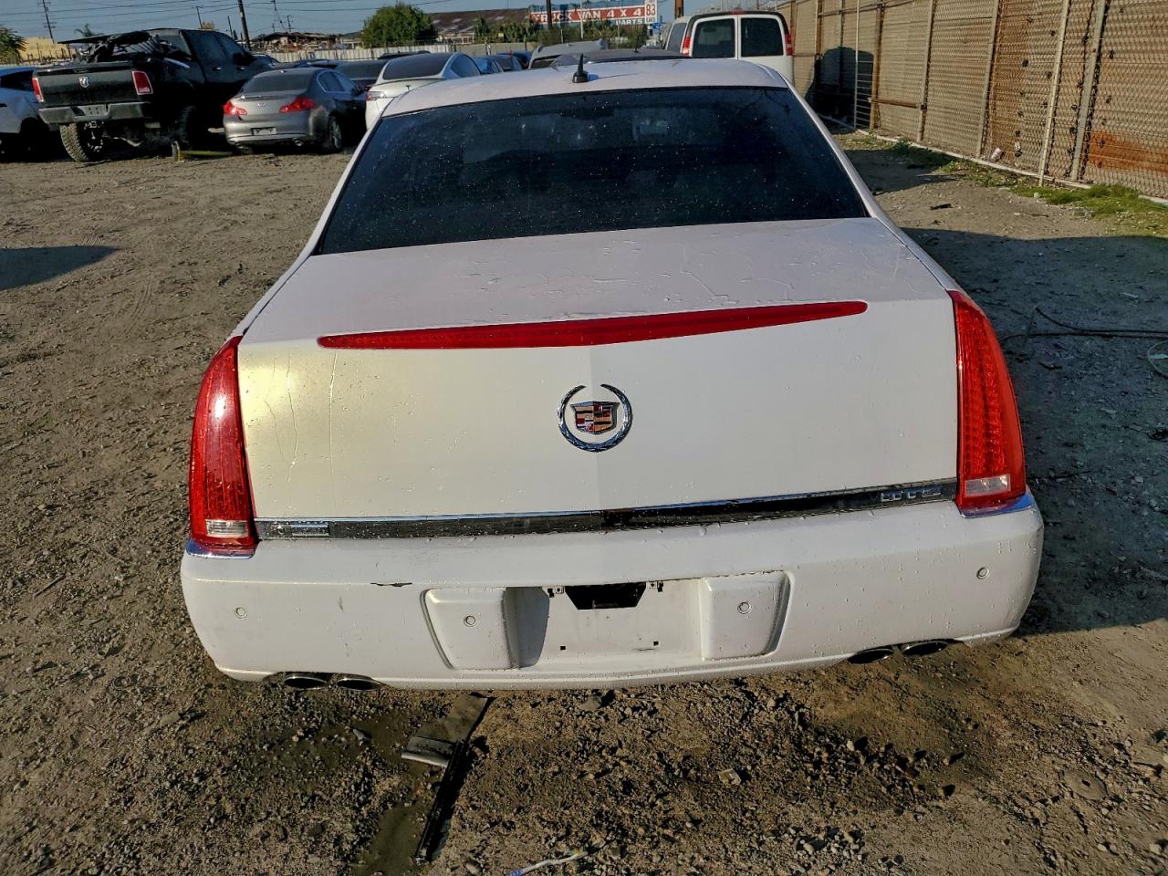 2007 Cadillac Dts VIN: 1G6KD57Y07U145292 Lot: 94939615