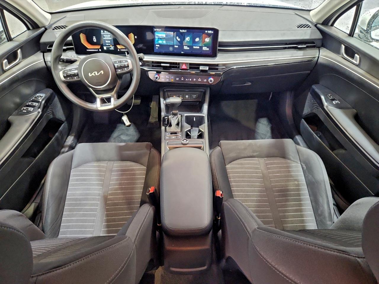 2025 Kia K5 Lxs VIN: KNAG24J70S5322359 Lot: 94818835