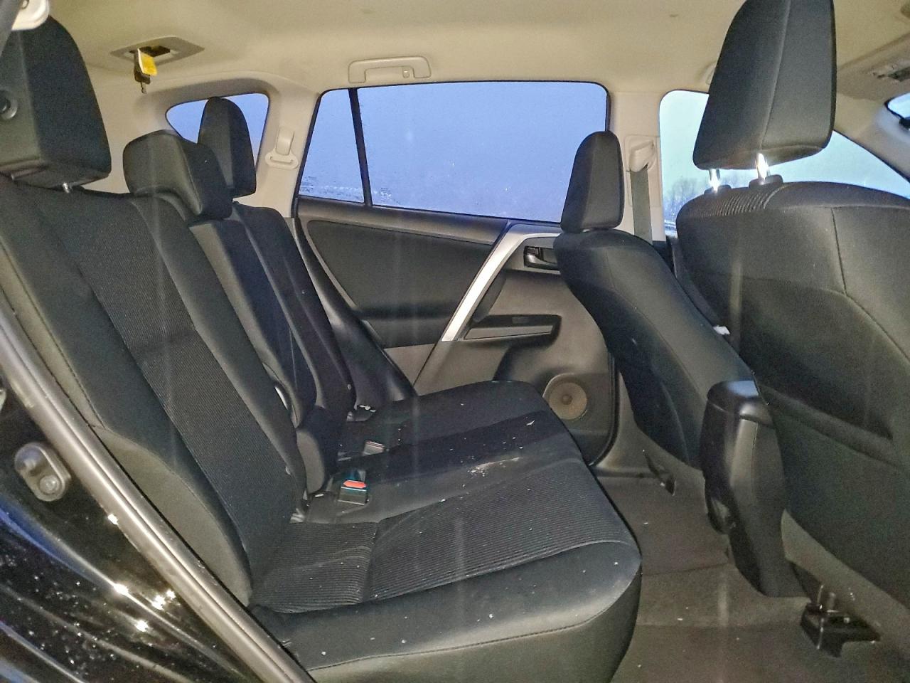 2017 Toyota Rav4 Le VIN: 2T3BFREV0HW570961 Lot: 95634985