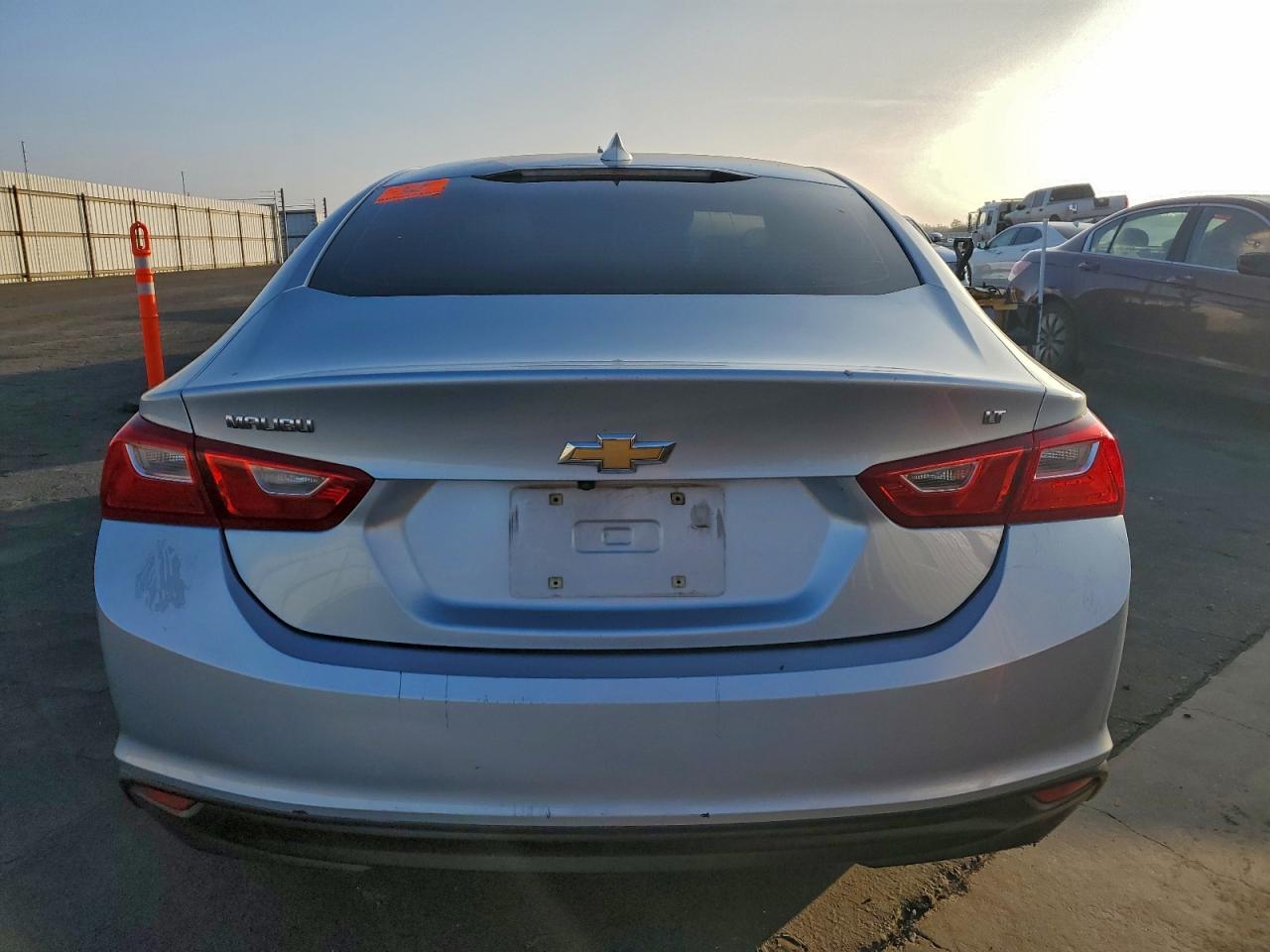 2017 Chevrolet Malibu Lt VIN: 1G1ZE5ST8HF258958 Lot: 95089225