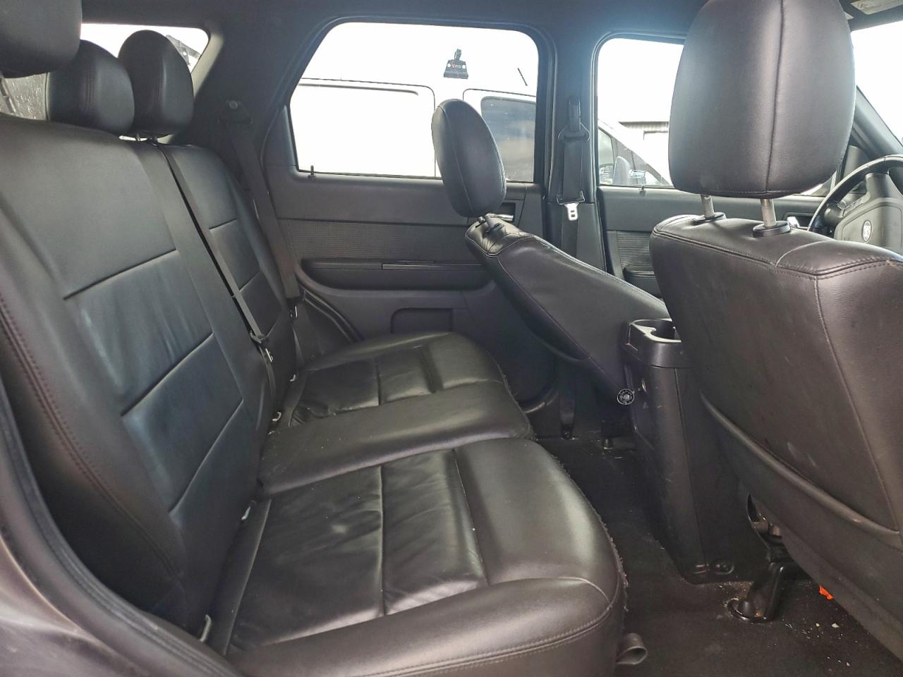 2010 Ford Escape Limited VIN: 1FMCU9EG7AKA93094 Lot: 96167605