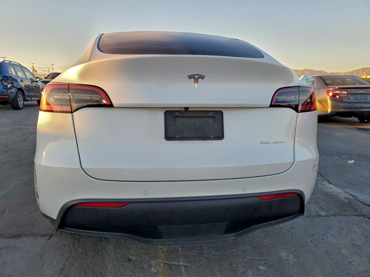 2021 Tesla Model Y VIN: 5YJYGDEE5MF278300 Lot: 94528155