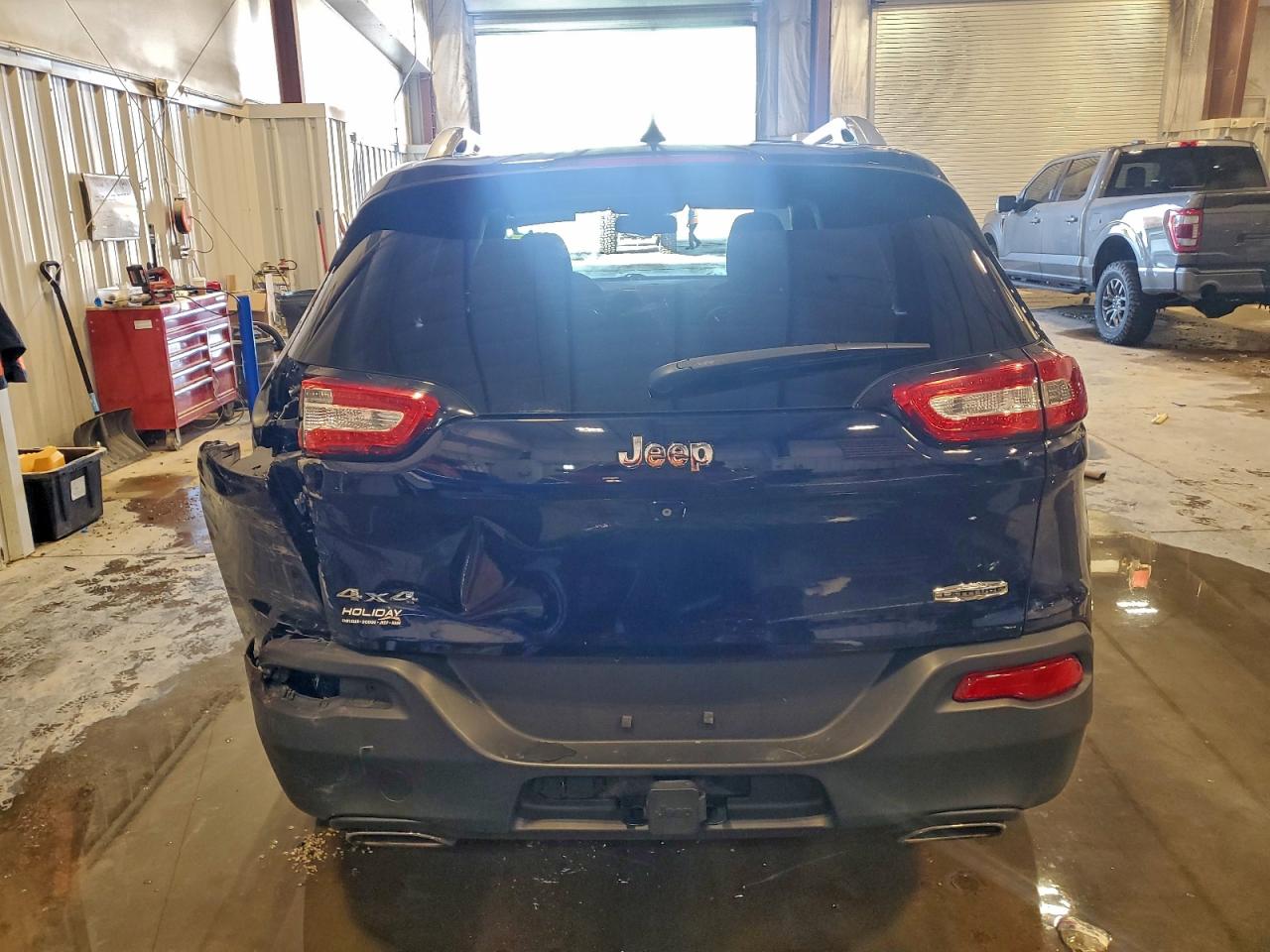 2015 Jeep Cherokee Latitude VIN: 1C4PJMCS8FW652497 Lot: 94777335
