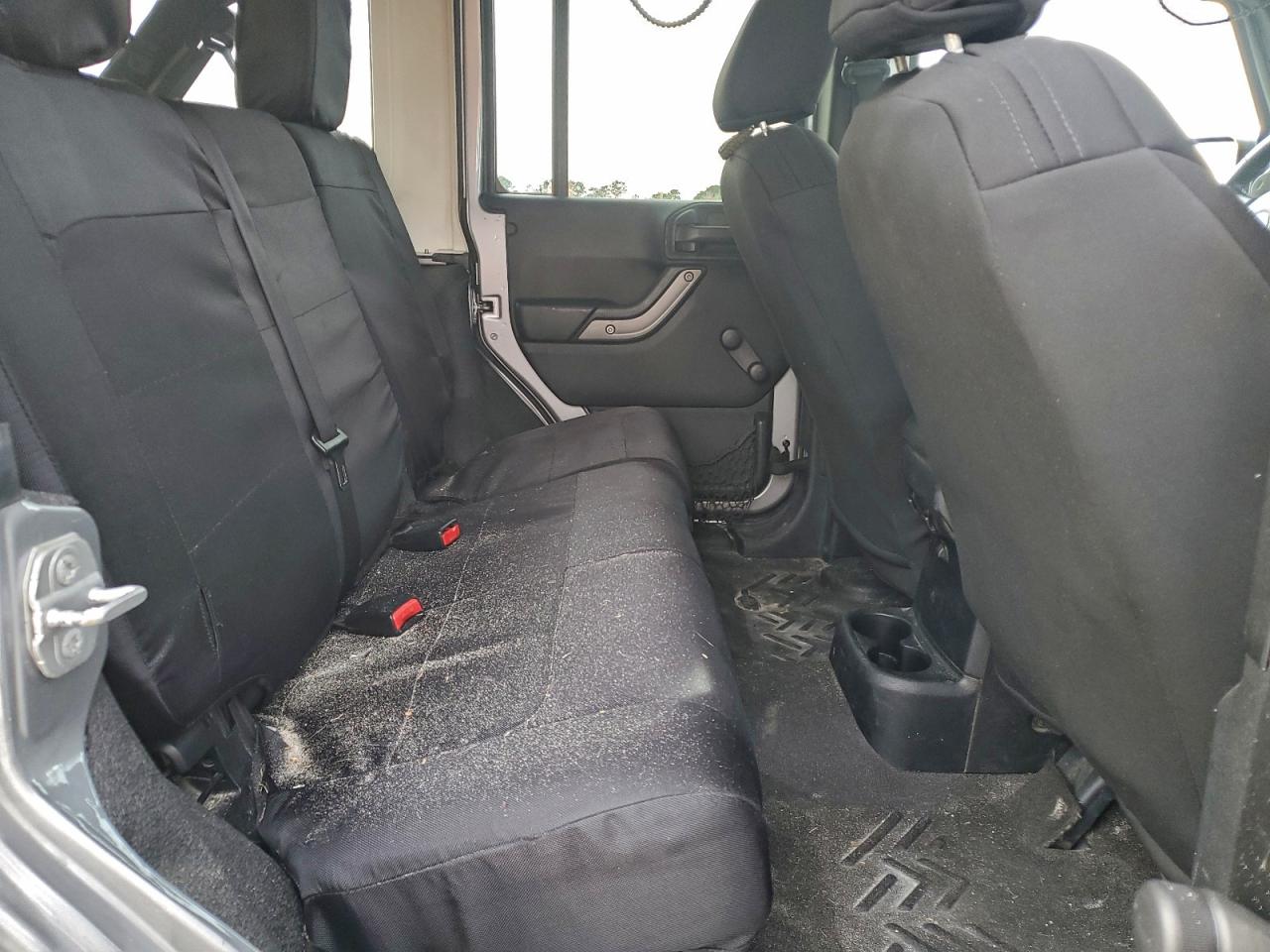 2014 Jeep Wrangler Unlimited Sport VIN: 1C4BJWDG8EL233629 Lot: 94375945